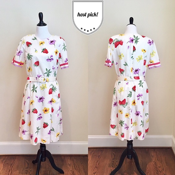 Vintage Dresses & Skirts - Vintage Floral and Strawberry Dress